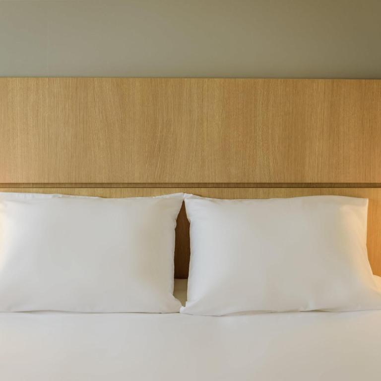 ibis Cartagena Marbella - Standard Room with One Double Bed and One Single Bed - 2