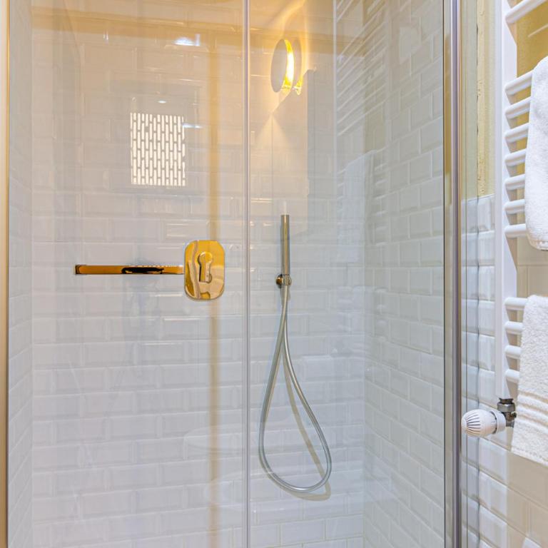 Canton De' Fiori - Prestige Apartments - Paride - Three-Bedroom Apartment with Neptune View - 31