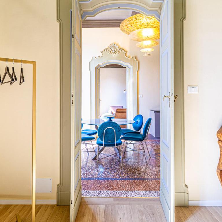 Canton De' Fiori - Prestige Apartments - Paride - Three-Bedroom Apartment with Neptune View - 17