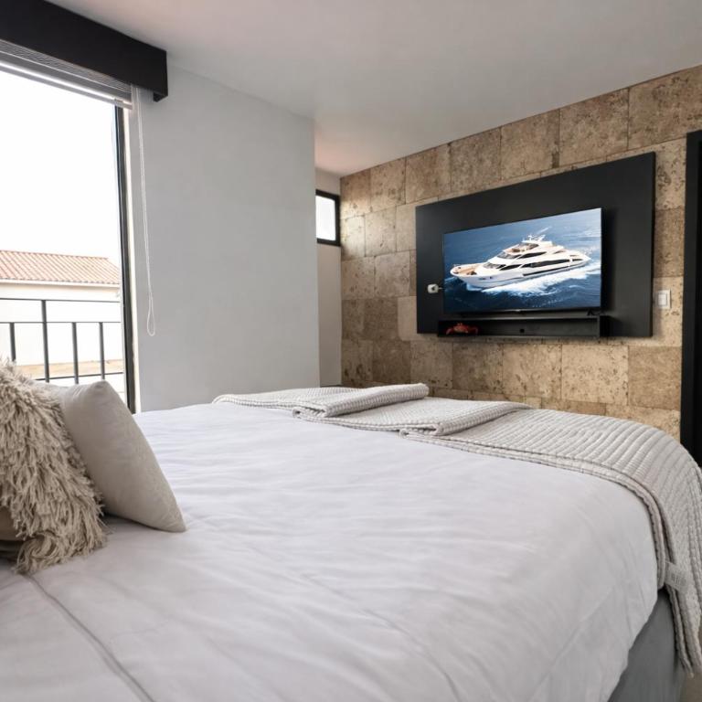 Casa con jacuzzi en La Aurora, Guayaquil, 3 habitaciones, ideal para familias, con sala, comedor y cocina equipada - Three-Bedroom Apartment - 1