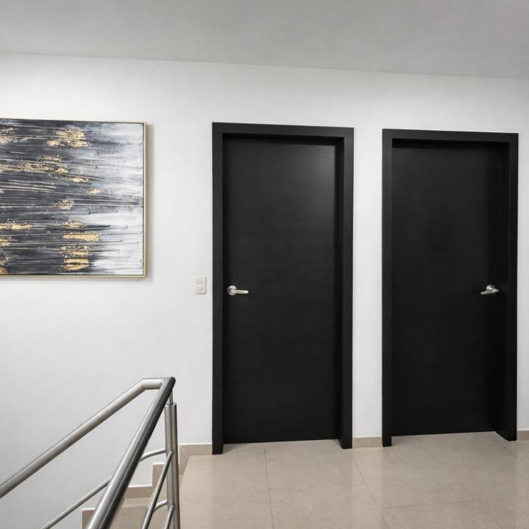 Casa con jacuzzi en La Aurora, Guayaquil, 3 habitaciones, ideal para familias, con sala, comedor y cocina equipada - Three-Bedroom Apartment - 39