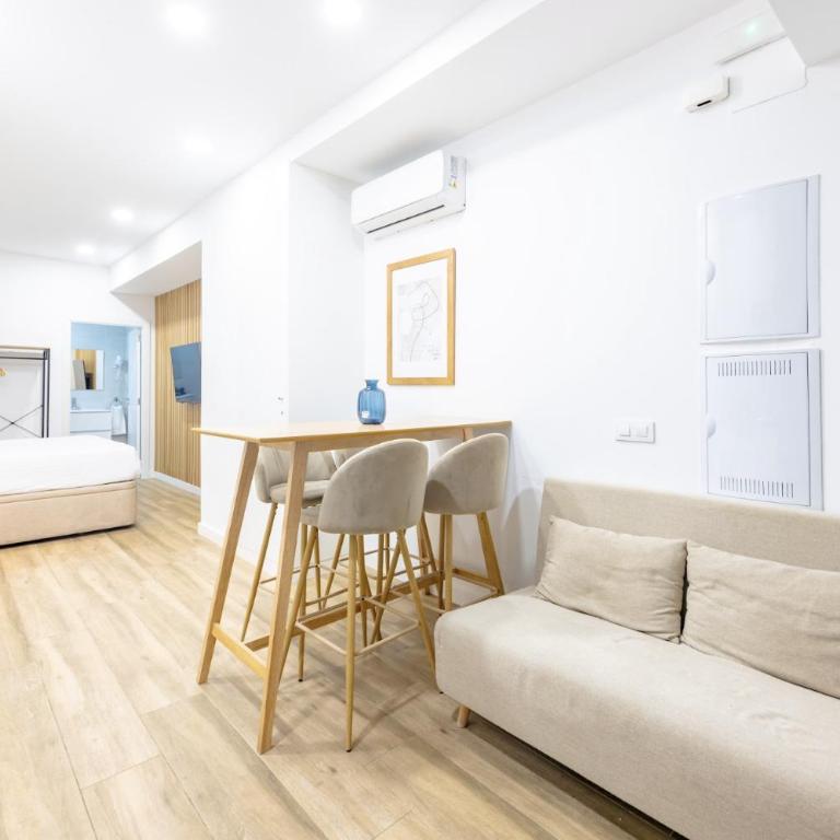 Beautiful loft next to the Turia River gardens - One-Bedroom Apartment - 19