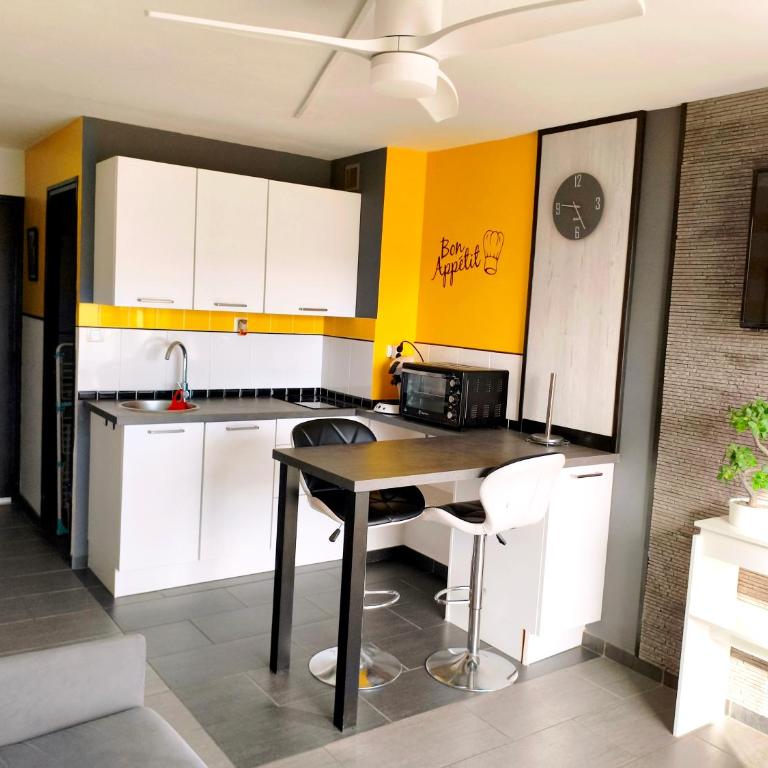 Charmant studio pour 2 au Cap d'Agde - Apartment mit 1 Schlafzimmer - 1