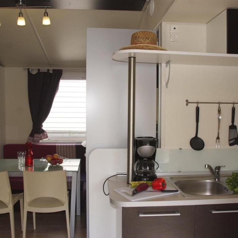 Camping Tikayan Clau Mar Jo - Maeva - Mobile Home - 3
