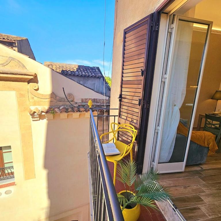 Antica dimora di sant'Antonino - charming central apartment for 8 - Appartamento con 2 Camere da Letto - 11