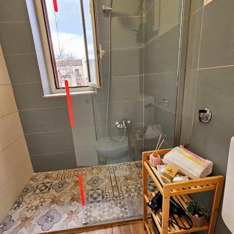 Antica dimora di sant'Antonino - charming central apartment for 8 - Appartamento con 2 Camere da Letto - 17