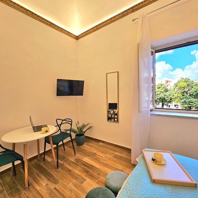 Antica dimora di sant'Antonino - charming central apartment for 8 - Appartamento con 2 Camere da Letto - 6