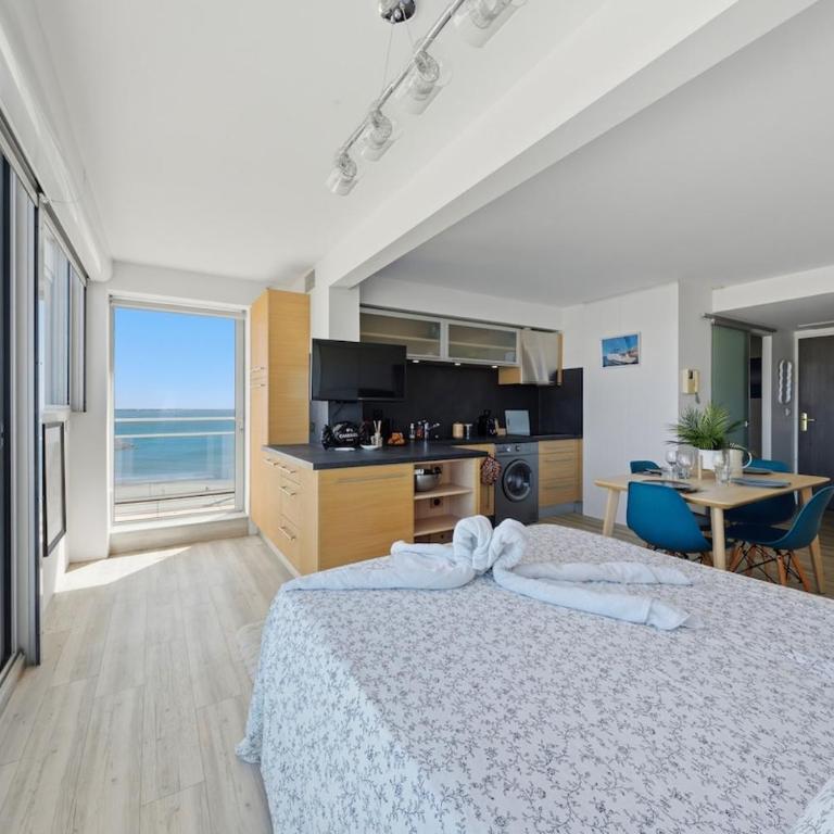 Panoramic Sea View Top-Floor Waterfront Apartment - Apartamento de 1 dormitorio - 9