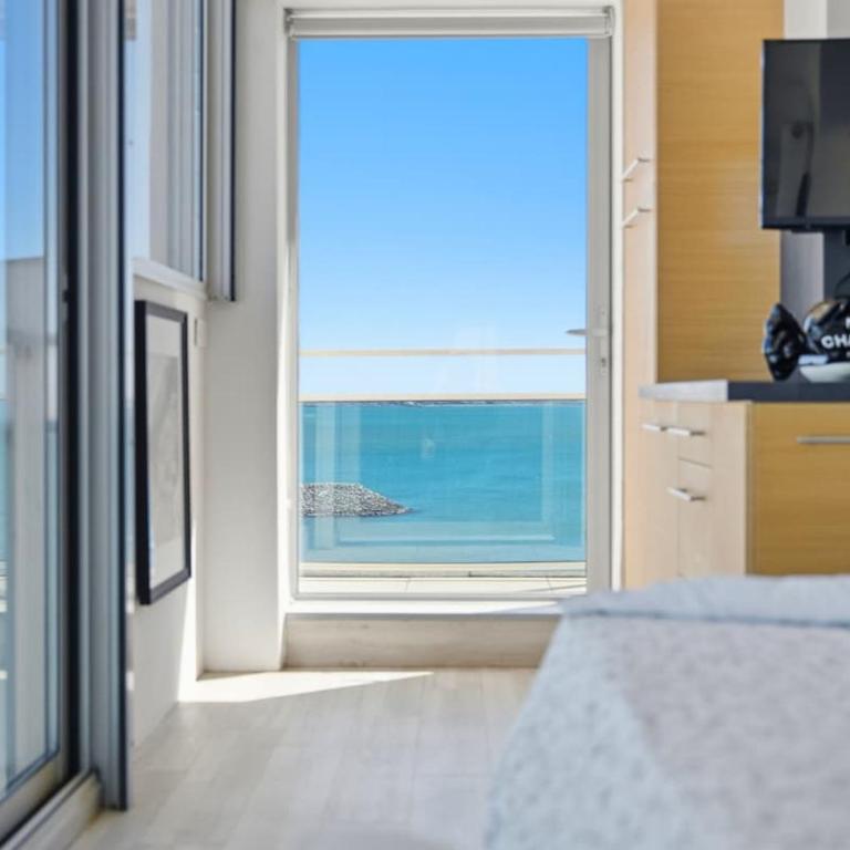 Panoramic Sea View Top-Floor Waterfront Apartment - Apartamento de 1 dormitorio - 2