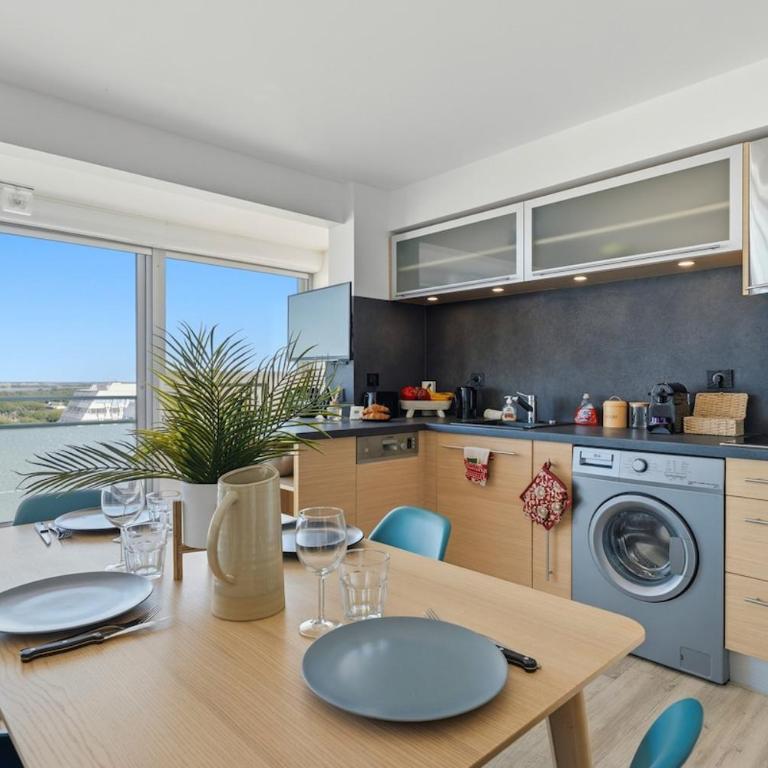 Panoramic Sea View Top-Floor Waterfront Apartment - Apartamento de 1 dormitorio - 24