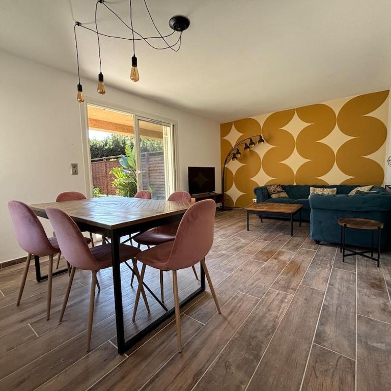 Bas de villa et jardin privatifs - à 10 mins à pieds des plages & parking - Les Bambous - Maison de Vacances 3 Chambres - 7