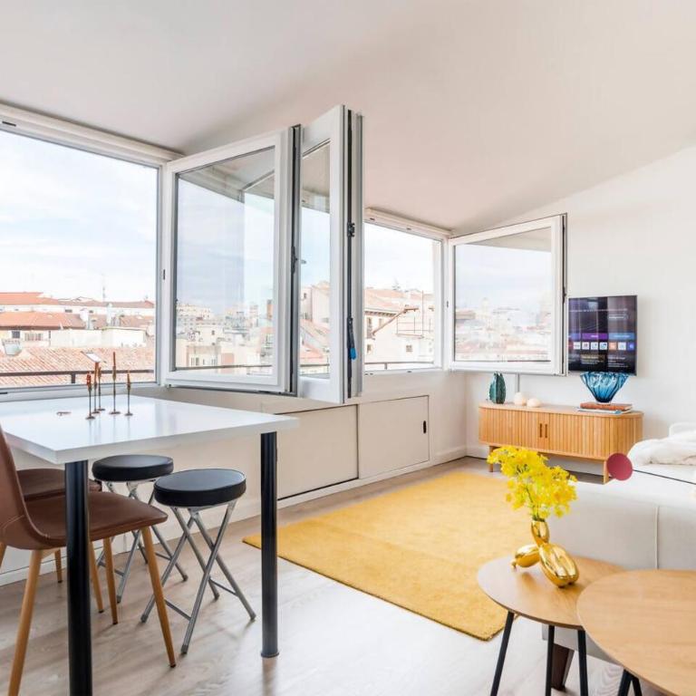 Apt con preciosas vistas Centro–Sol–Palacio Real - One-Bedroom Apartment - 45