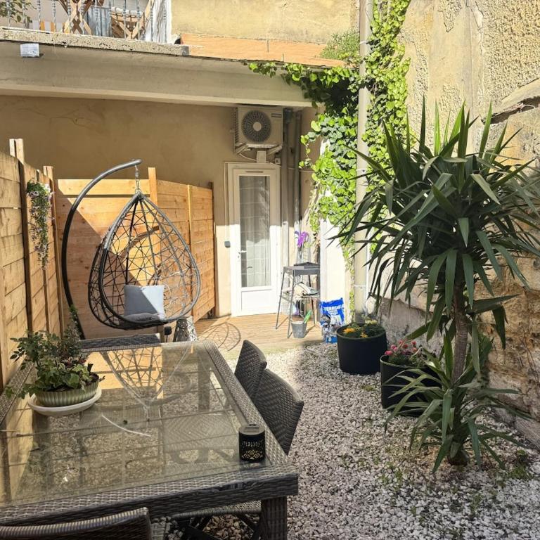 L Oustaou d Avignoun - Clim & Cour Privative - One-Bedroom Apartment - 9