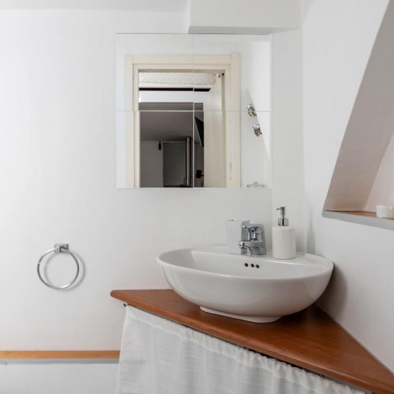 San Babila - Monolocale in Palazzo d'Epoca - Appartamento con 1 Camera da Letto - 11