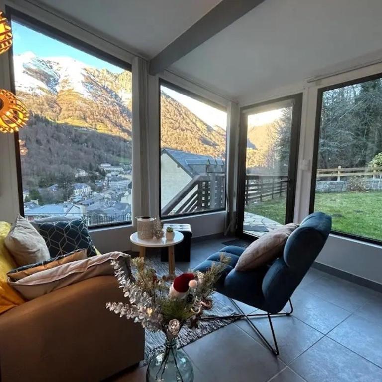 Le jardin privatif de Pauze Cauterets wifi et parking gratuits Vue panoramique - One-Bedroom Apartment - 1