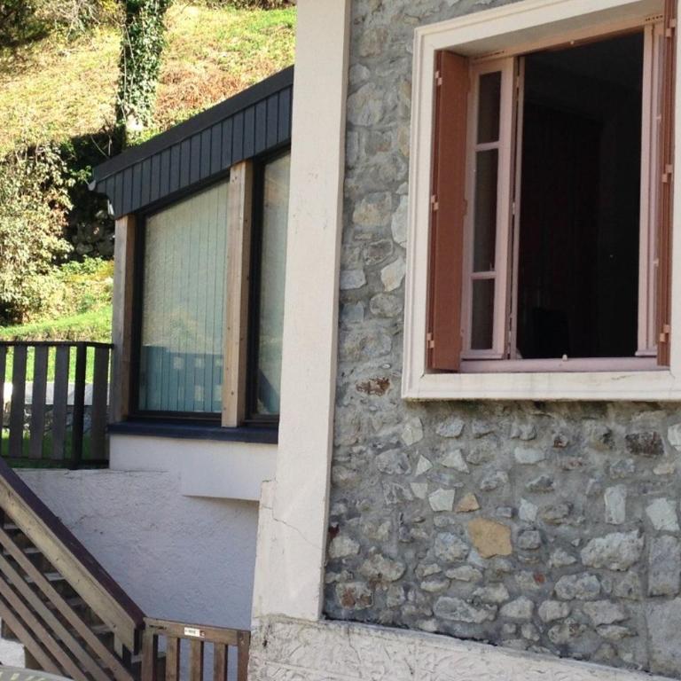 Le jardin privatif de Pauze Cauterets wifi et parking gratuits Vue panoramique - One-Bedroom Apartment - 21