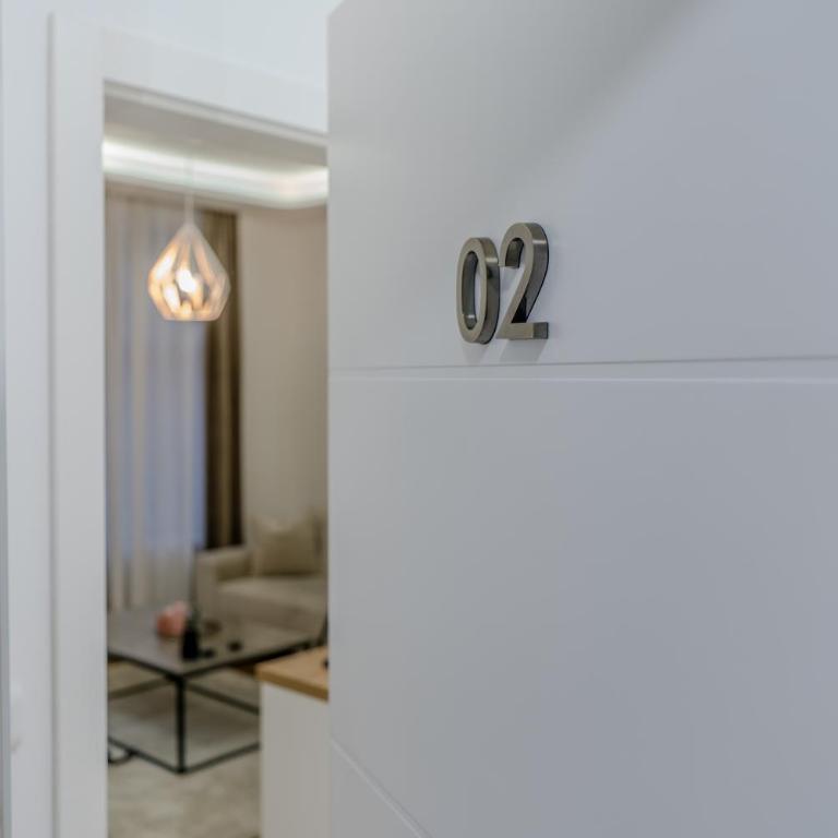 Mona Luxury Apartments - Free Garage Parking - Apartment with Terrace - 2