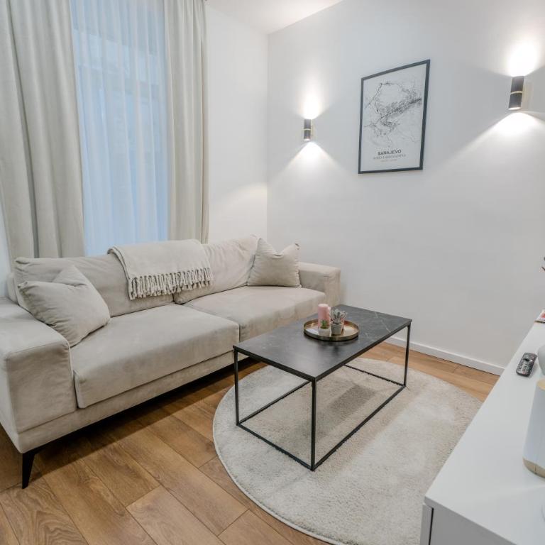 Mona Luxury Apartments - Free Garage Parking - One-Bedroom Apartment - 9
