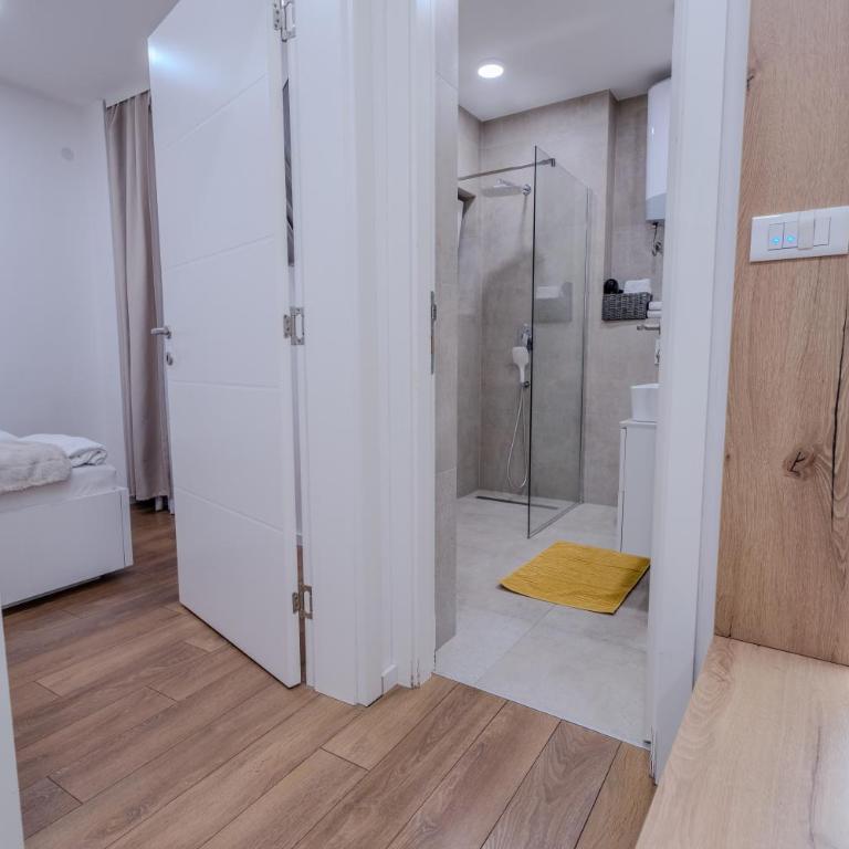 Mona Luxury Apartments - Free Garage Parking - Apartman sa Terasom - 5