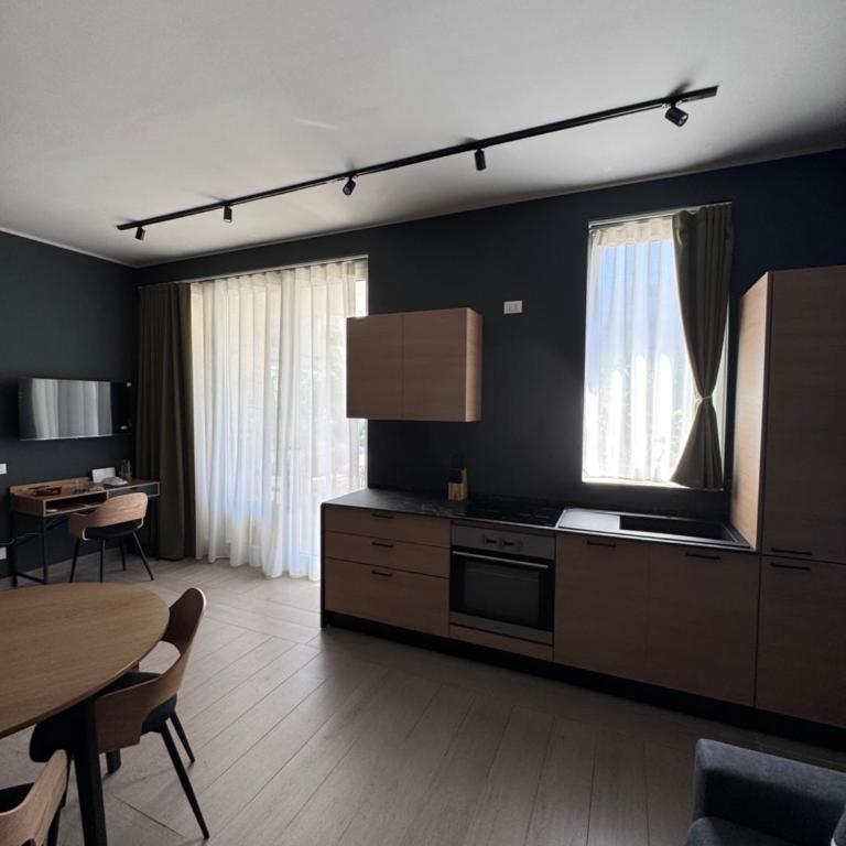 Cristina Home - One-Bedroom Apartment - 12