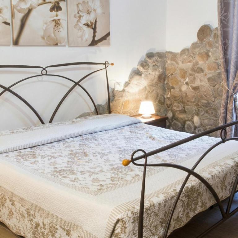 Agriturismo Cascina Crocelle - Lake View and Heated Pool - Groundfloor Apartment - 4