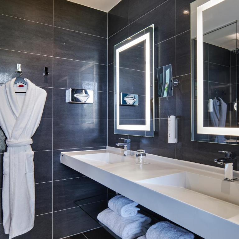 Hôtel Restaurant Athena Spa - Suite Familiare - 6