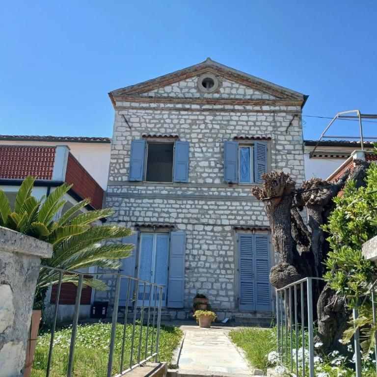 M458 - Marcelli, incantevole cielo-terra fronte mare - Three-Bedroom Apartment - 4