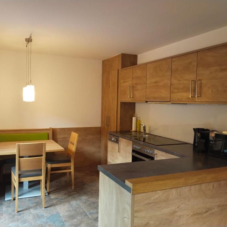 Appartement Ammerer - Apartment mit 2 Schlafzimmern und Dusche - 55
