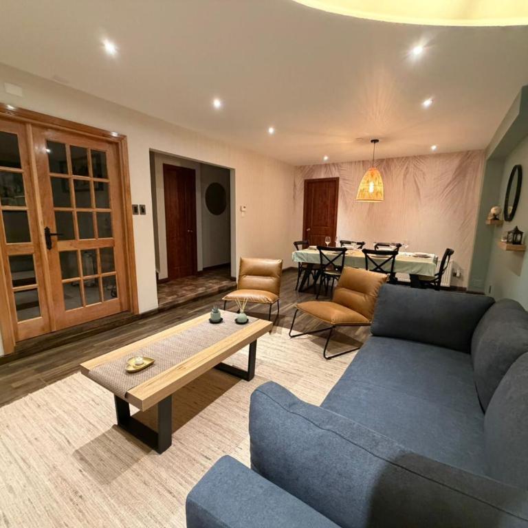 Elegancia Patagonica - Four-Bedroom House - 1