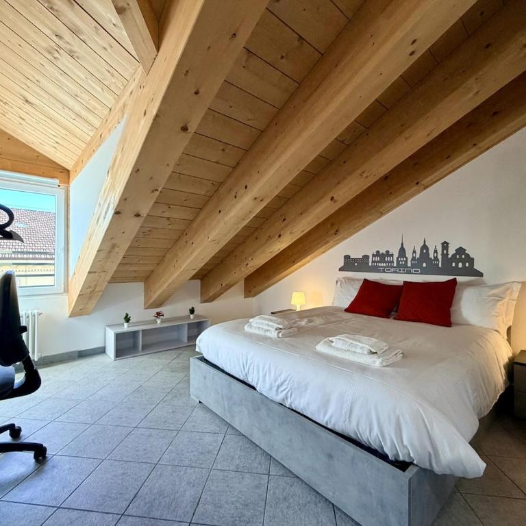Thiago Home-Elegant Mansarda Santa Giulia Square - One-Bedroom Apartment - 4