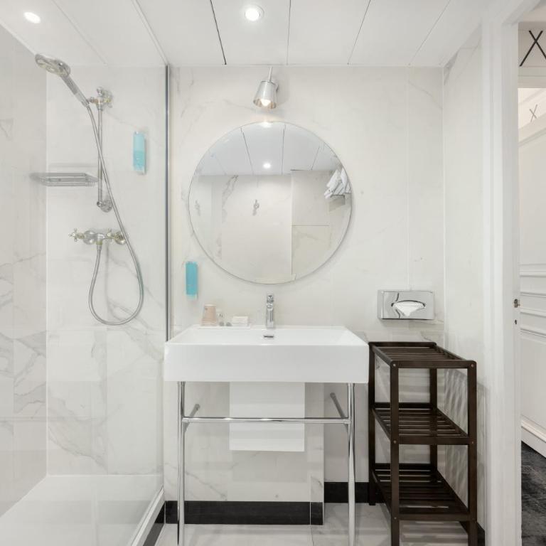 Hôtel le Royal Rive Gauche - Chambre Simple Classique - 1