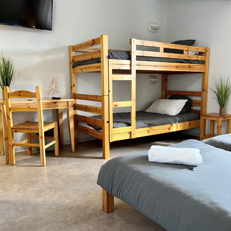 Chalet Ma Neou Village Vacances - Familienzimmer mit eigenem Bad - 4