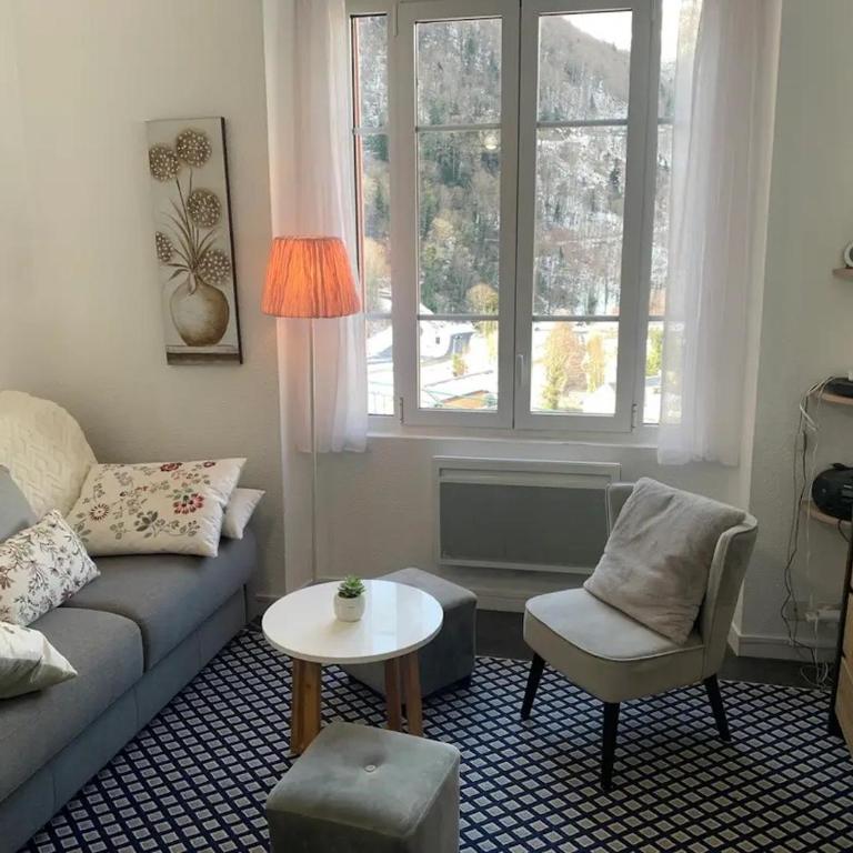Le jardin privatif de Pauze Cauterets wifi et parking gratuits Vue panoramique - One-Bedroom Apartment - 8