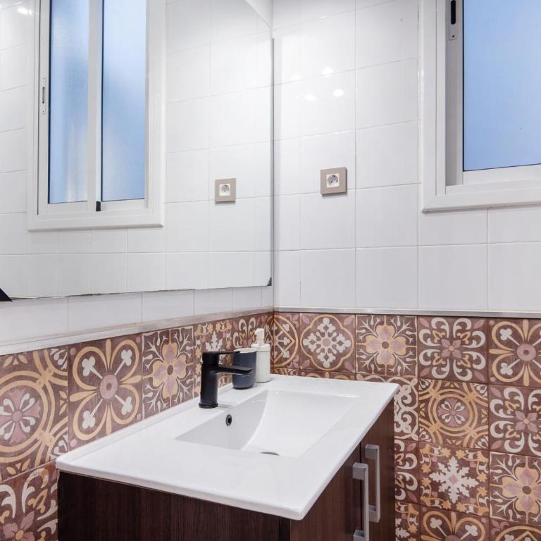 Experience local life in the heart of Gracia, Barcelona - Apartment - 22