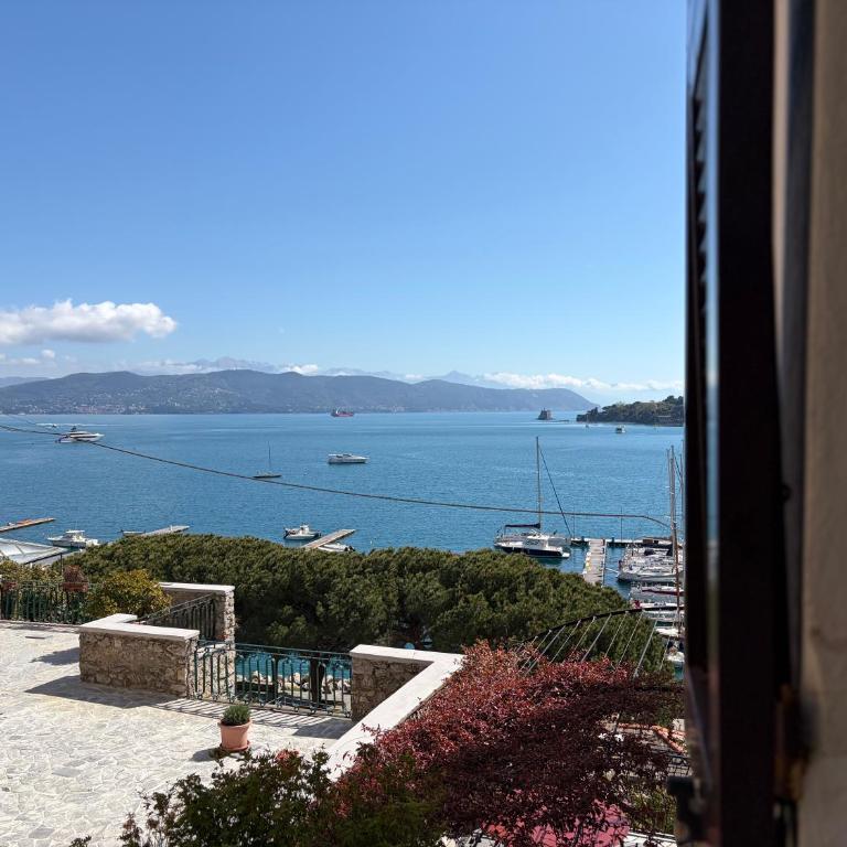 Le Finestre Veneris - Deluxe Double Room with Side Sea View - 14