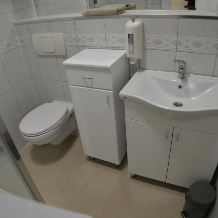 Teatar Rooms Subotica 3A - Large Double Room - 26