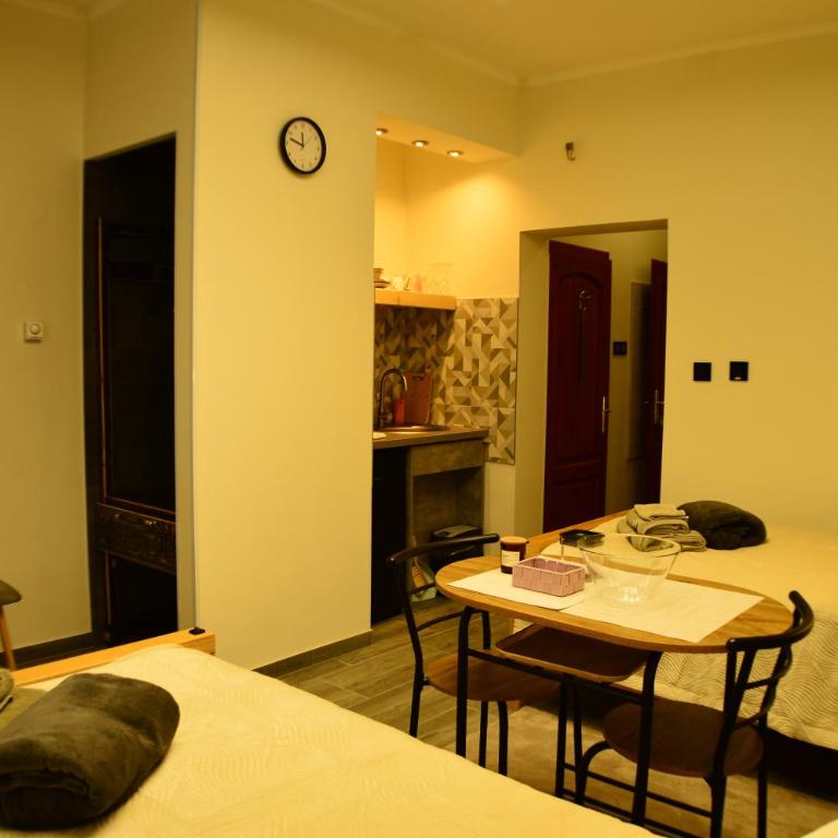 Teatar Rooms Subotica 3A - Large Double Room - 40