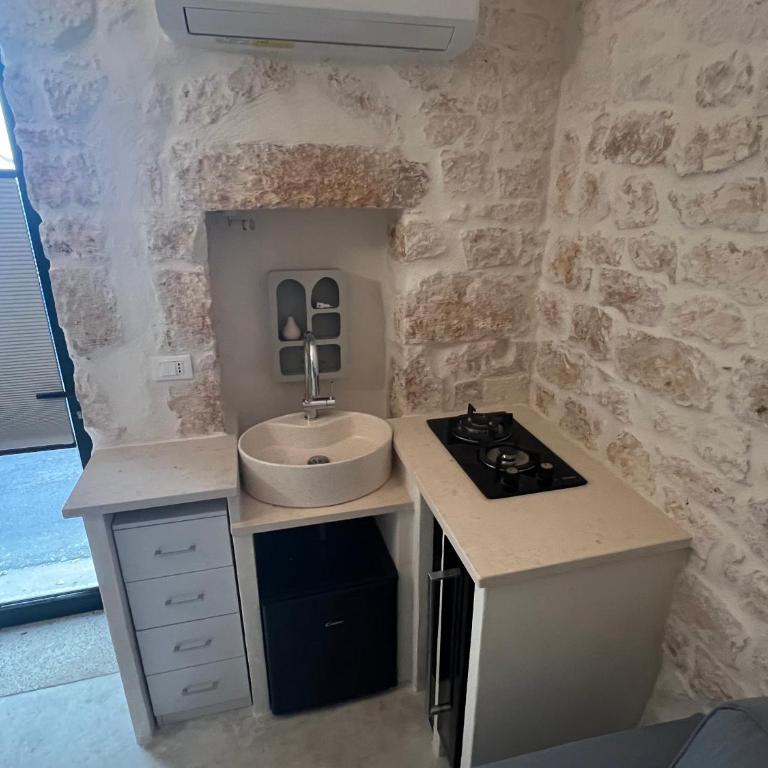 Essential Ostuni Private Suite in the historic center - Two-Bedroom Apartment - 4