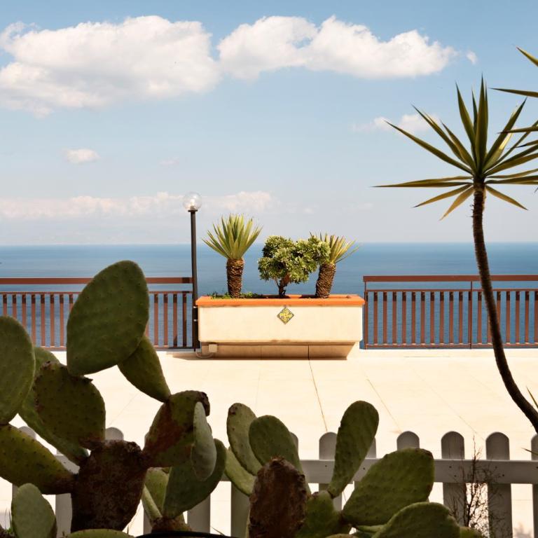 Maison de Charme Taormina with private jacuzzi - Appartamento Superior con Vista Mare - 15