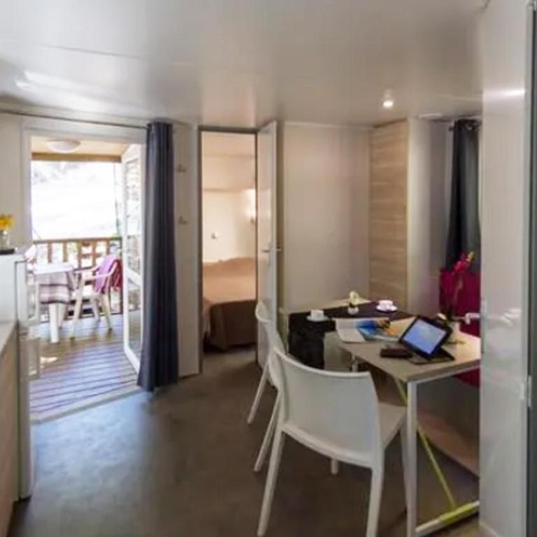 Camping La Pinatelle - Mobile Home - 2