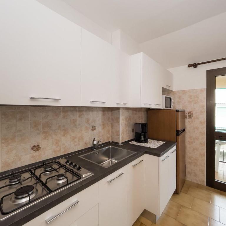 Bright flat near center and beach - Appartamento - 7