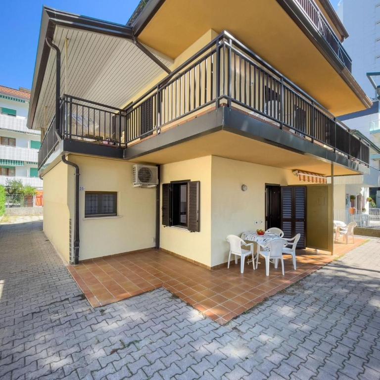 Apartment with parking near center - Apartment - 1