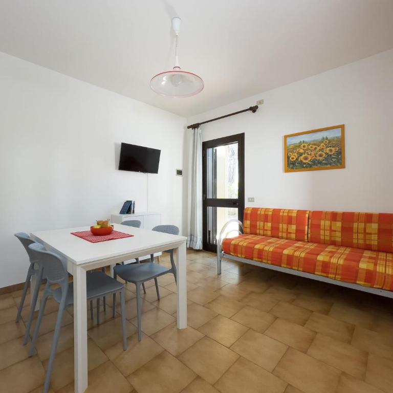 Apartment with parking near center - Apartment - 2