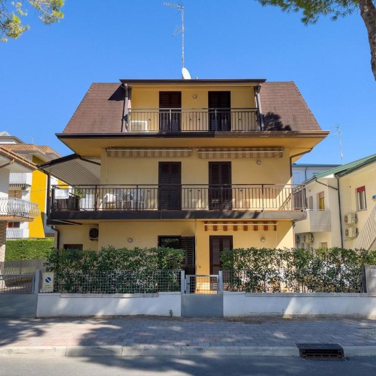 Apartment with parking near center - Apartment - 10