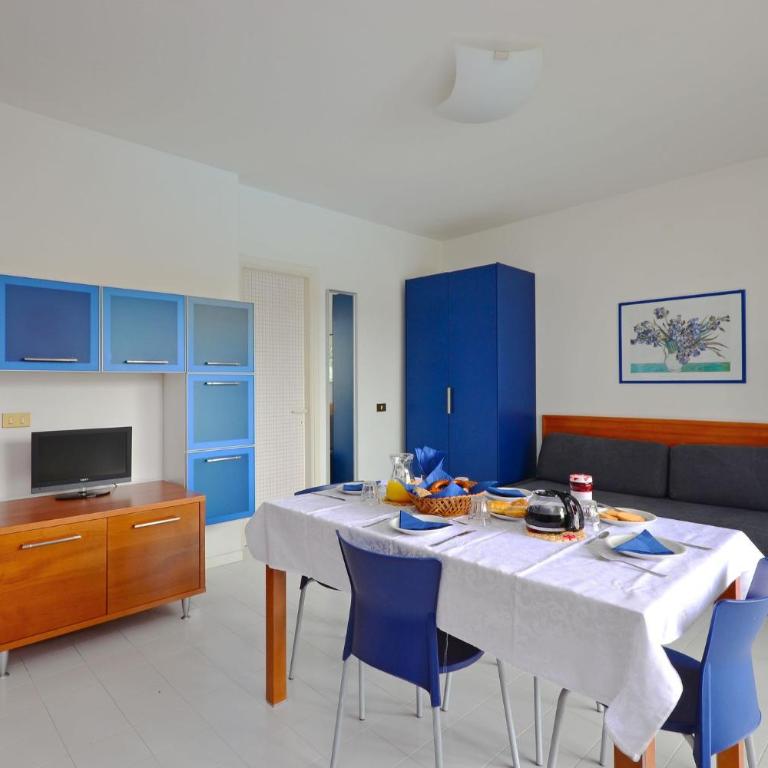 Familiar flat with swimming pool - Appartamento - 19