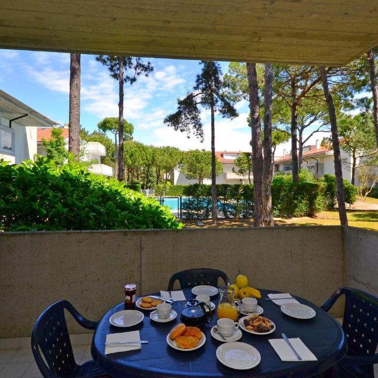 Bright apartment with balcony - Apartment - 22