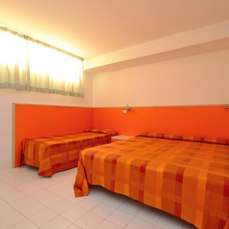 Cozy flat with balcony and pool - Appartamento - 4