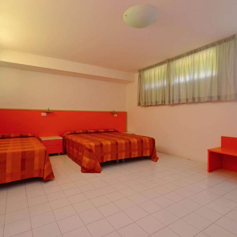 Cozy flat with balcony and pool - Appartamento - 11