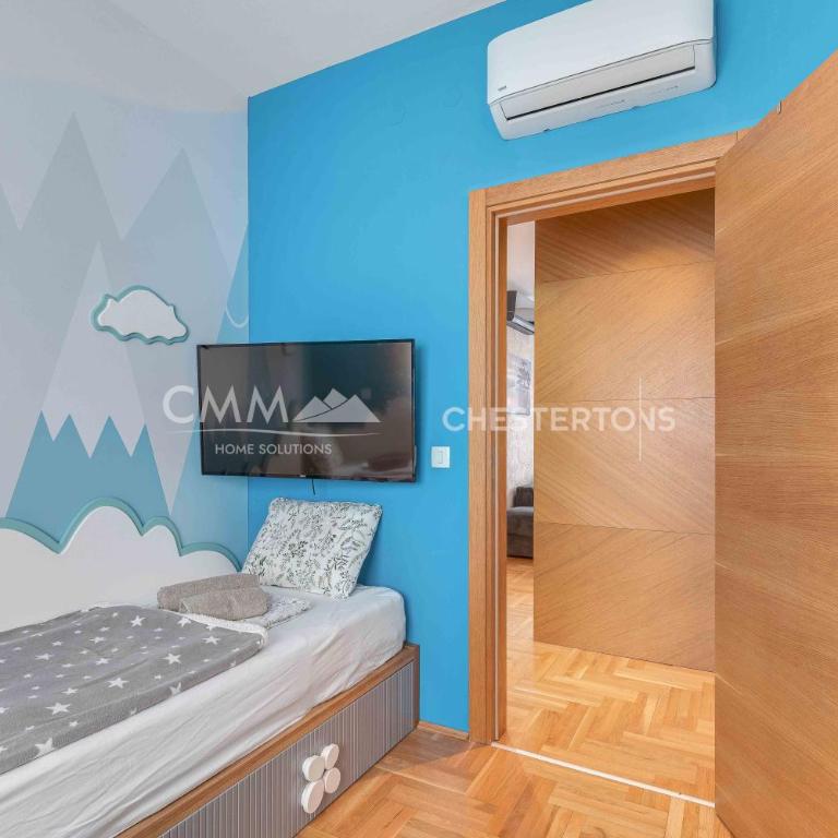 Family Two Bedroom Apartment in Budva - Two-Bedroom Apartment - 2