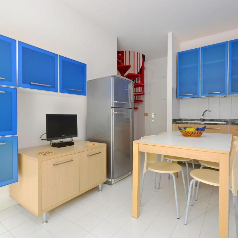 Comfort getaway apartment with pool - Apartment - 12